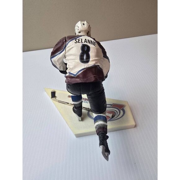 Colorado Avalanche Teemu Selane Figure - Picture 4 of 5